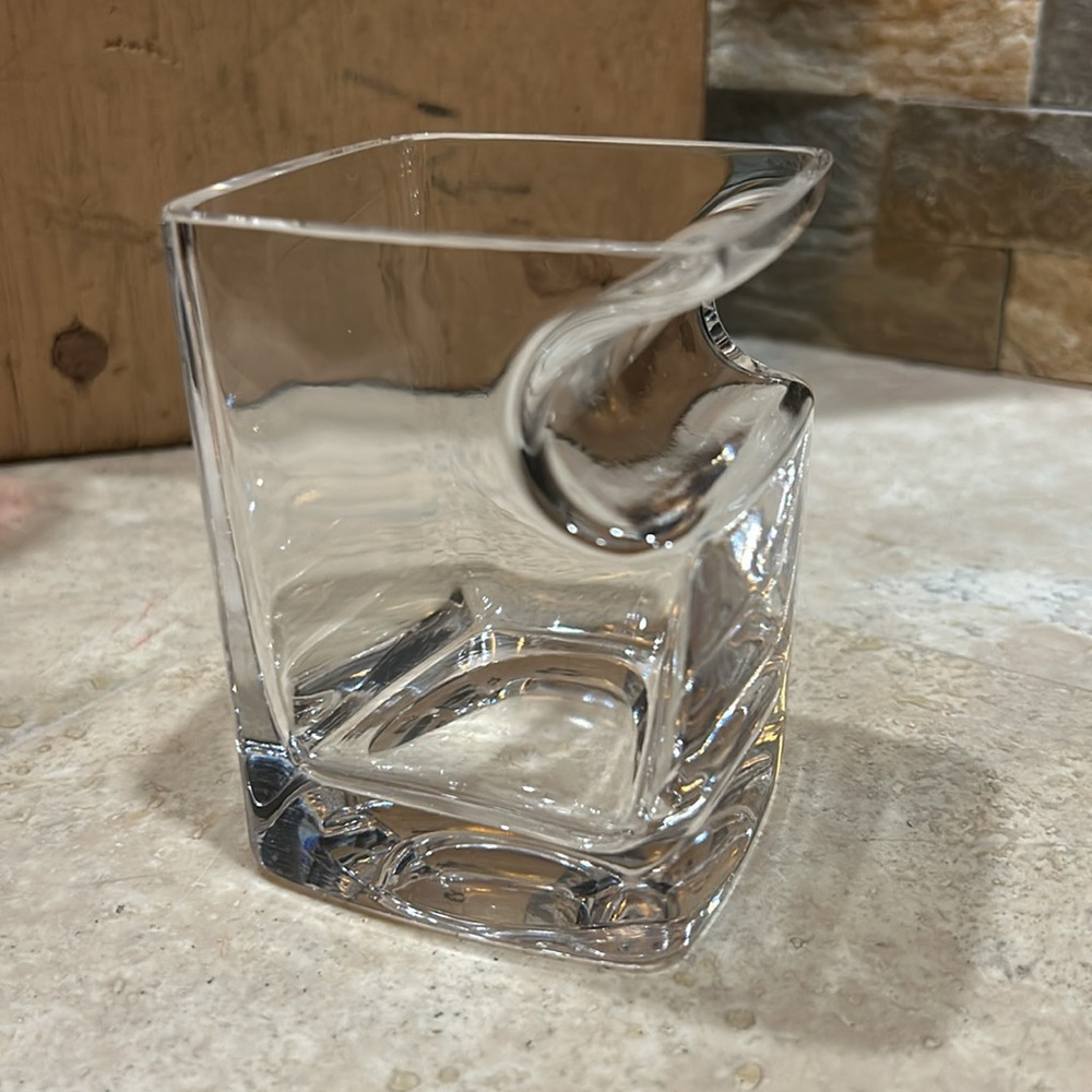 Set of 4 CORKCICLE Rocks Glass W/ Cigar Holders - Picture 3 of 12